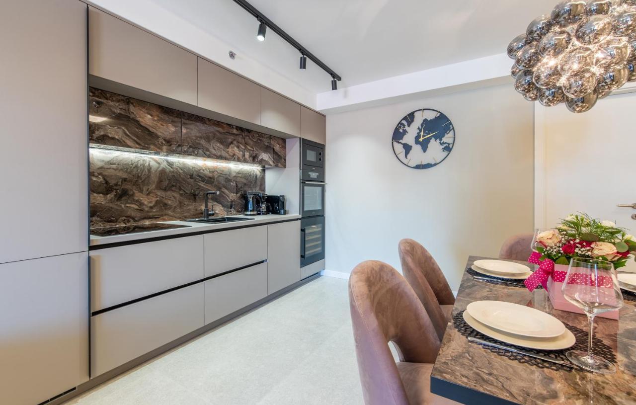 Val Di Sole 2 Apartment โปเรช ภายนอก รูปภาพ